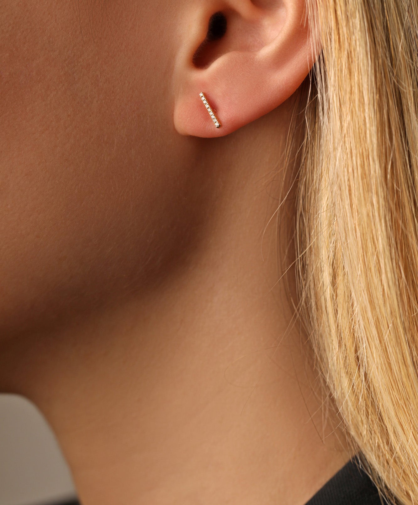 J by boghossian, bar, diamond, stud, earring, gold