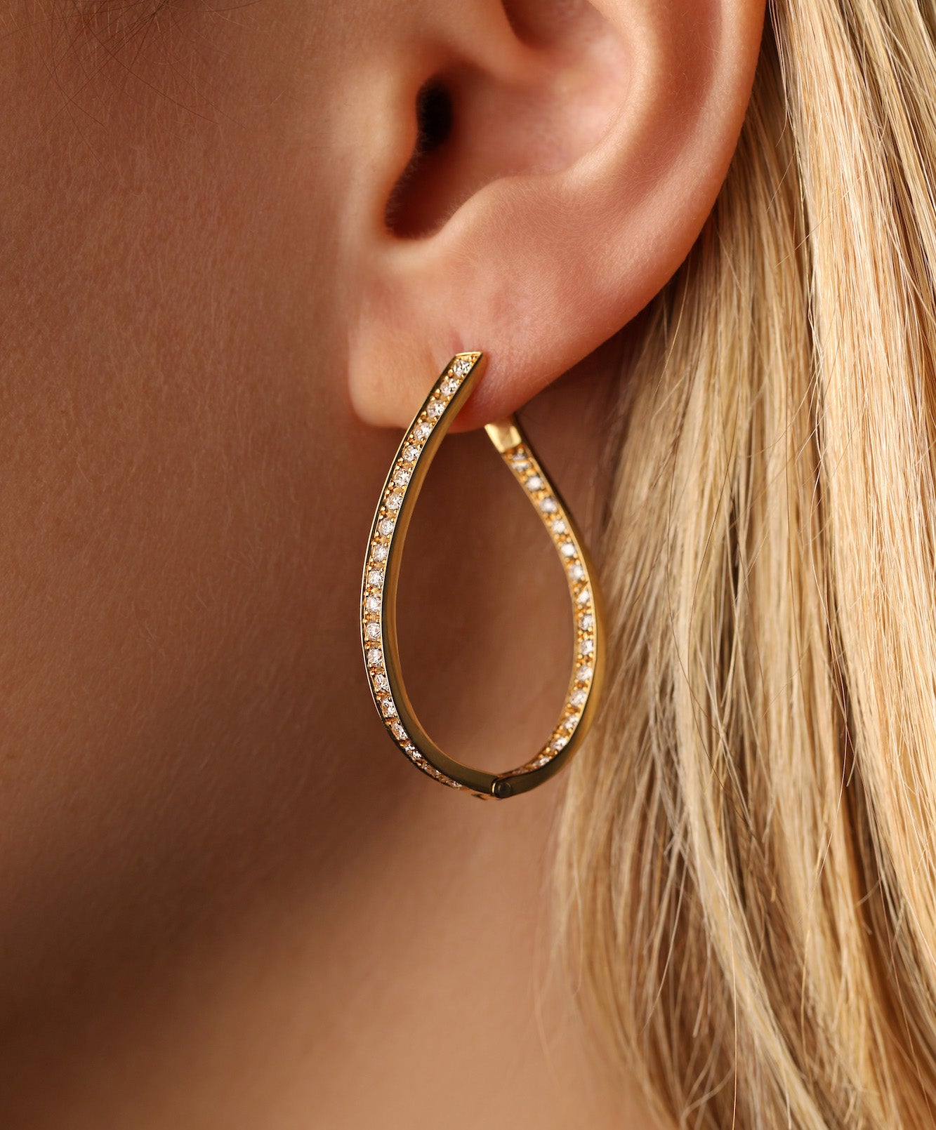 J by boghossian, white diamond, gold, earrings, hoop,