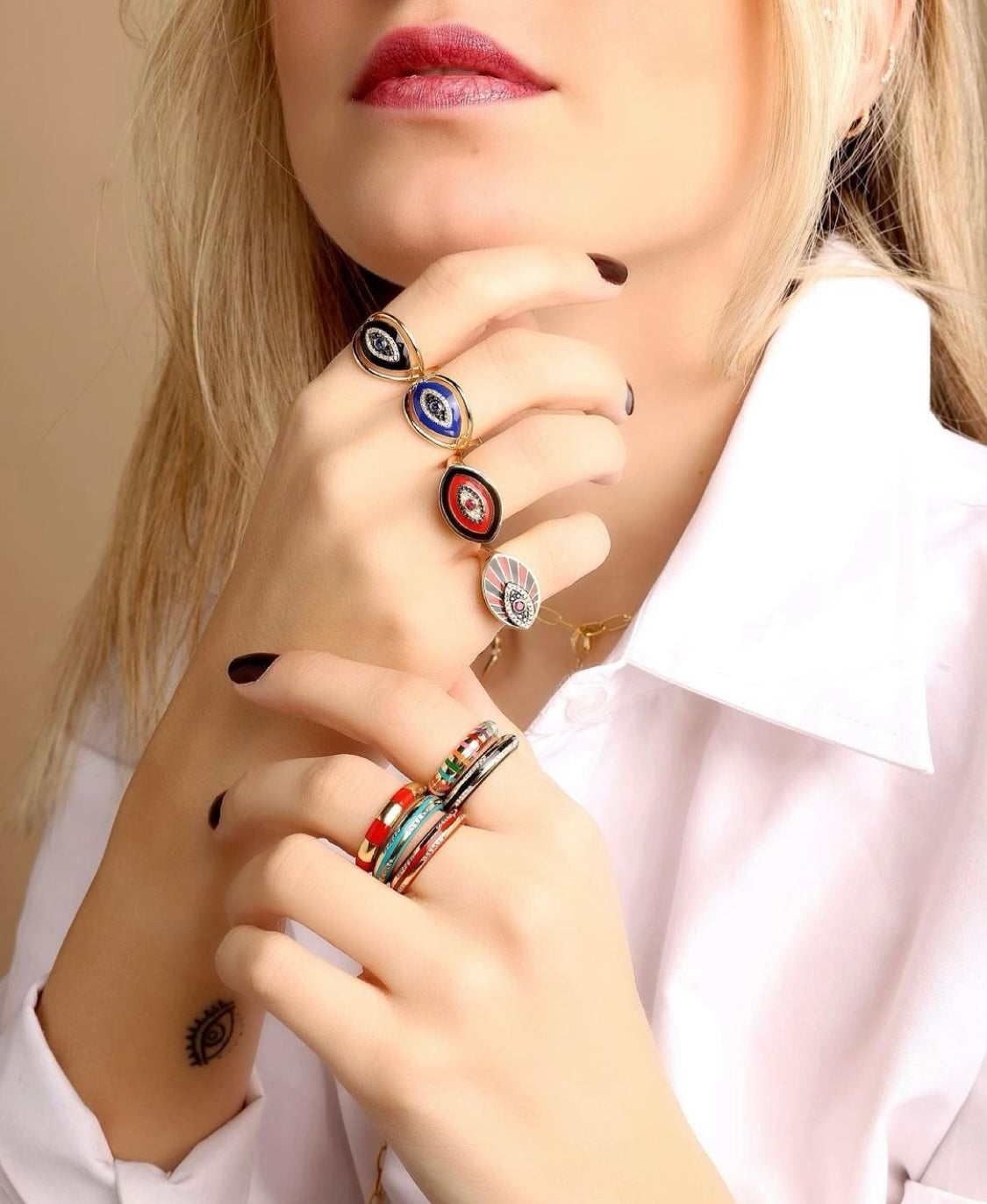  J by boghossian, white diamonds, gold, ring, fan, eye, ruby, black diamond, red enamel, black enamel