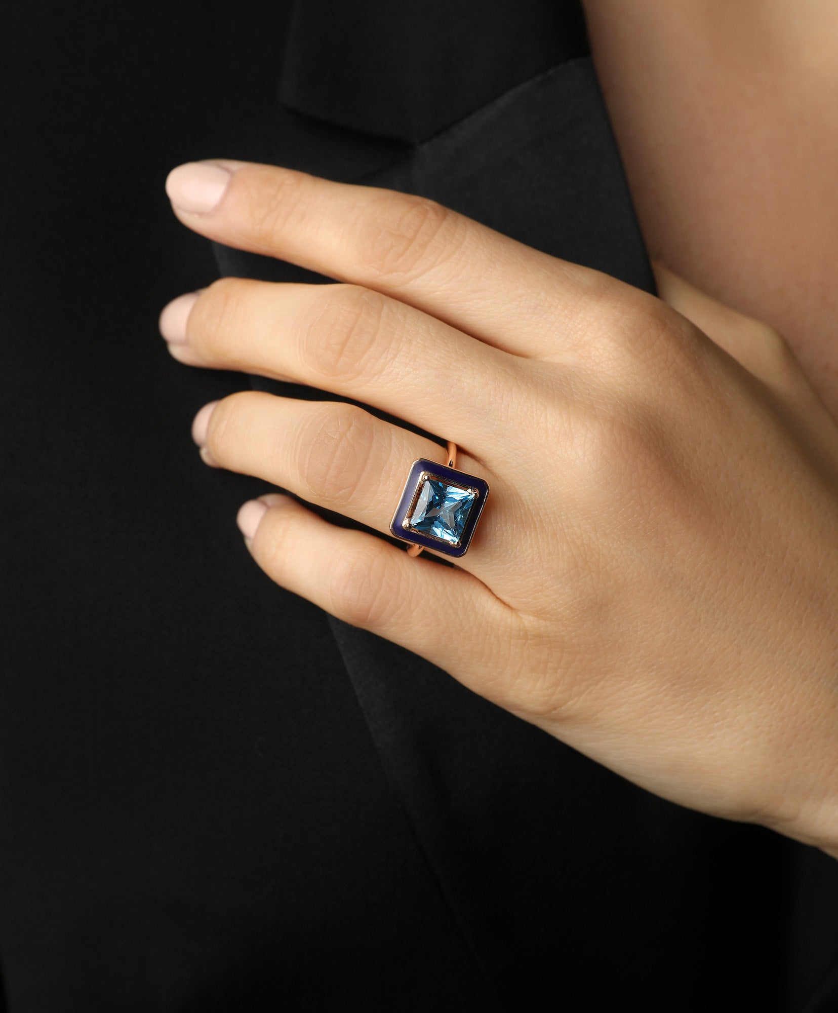 J by boghossian, blue topaze, ring, dark blue enamel, gold